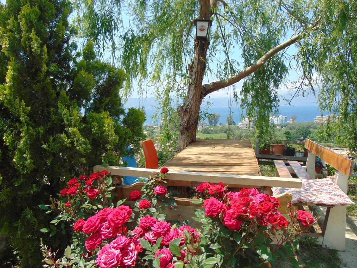 Residence Jazoj Vlorë Eksteriør billede